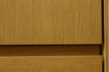 中古　国産職人手作りオーダー家具　天板ナラ(楢)材　無垢　シンプルモダンなサイドボード　製作費65万円　(R-083714)