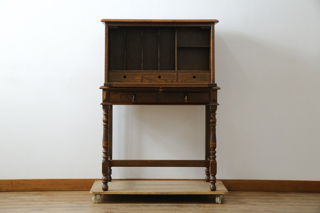 中古　美品　三越家具(現カントリーハウス)　Brugge(ブルージュ)　温かみのある色合いが素敵!カントリースタイルの空間づくりにおすすめのライティングビューロー　定価約36万円　(R-083715)