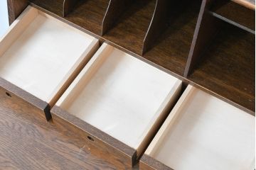 中古　美品　三越家具(現カントリーハウス)　Brugge(ブルージュ)　温かみのある色合いが素敵!カントリースタイルの空間づくりにおすすめのライティングビューロー(簿記机、ワークデスク、在宅用、在宅ワーク用)(定価約36万円)(R-083715)