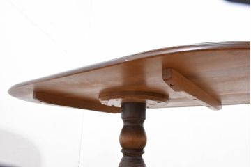 中古　美品　飛騨産業　キツツキマーク　穂高シリーズ　気品漂う佇まいが素敵なダイニングテーブル(食卓、4人掛け、6人掛け、オーバルテーブル、4人用、6人用)(R-083718)