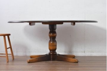 中古　美品　飛騨産業　キツツキマーク　穂高シリーズ　気品漂う佇まいが素敵なダイニングテーブル(食卓、4人掛け、6人掛け、オーバルテーブル、4人用、6人用)(R-083718)