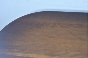 中古　美品　飛騨産業　キツツキマーク　穂高シリーズ　気品漂う佇まいが素敵なダイニングテーブル(食卓、4人掛け、6人掛け、オーバルテーブル、4人用、6人用)(R-083718)