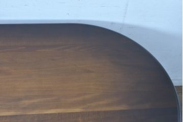 中古　美品　飛騨産業　キツツキマーク　穂高シリーズ　気品漂う佇まいが素敵なダイニングテーブル(食卓、4人掛け、6人掛け、オーバルテーブル、4人用、6人用)(R-083718)