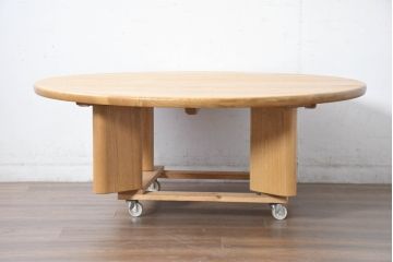 中古　美品　カリモク家具(karimoku)　大円卓シリーズ　分厚い栓材の大きな丸テーブル(座卓、ローテーブル、センターテーブル、リビングテーブル、ラウンドテーブル、ちゃぶ台)(定価約16万円)(R-083720)