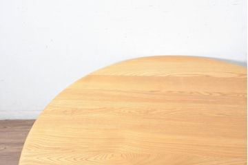 中古　美品　カリモク家具(karimoku)　大円卓シリーズ　分厚い栓材の大きな丸テーブル(座卓、ローテーブル、センターテーブル、リビングテーブル、ラウンドテーブル、ちゃぶ台)(定価約16万円)(R-083720)