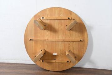 中古　美品　カリモク家具(karimoku)　大円卓シリーズ　分厚い栓材の大きな丸テーブル(座卓、ローテーブル、センターテーブル、リビングテーブル、ラウンドテーブル、ちゃぶ台)(定価約16万円)(R-083720)