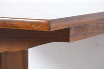 中古　高級輸入家具　ローズウッドとウォールナットを贅沢に使用した象嵌入りの伸長式ダイニングテーブル(エクステンション、伸縮式ダイニングテーブル、拡張テーブル、食卓、4人掛け、6人掛け、4人用、6人用)(R-083722)