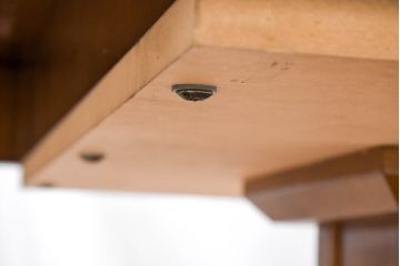 中古　高級輸入家具　ローズウッドとウォールナットを贅沢に使用した象嵌入りの伸長式ダイニングテーブル(エクステンション、伸縮式ダイニングテーブル、拡張テーブル、食卓、4人掛け、6人掛け、4人用、6人用)(R-083722)