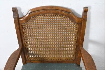 中古　三越家具(現カントリーハウス)　Brugge(ブルージュ)　ラタン(籐)　クラシカルな佇まいが魅力のアームチェア2脚セット(ダイニングチェア、ラウンジチェア、椅子、イス、バラ売り可能)(定価2脚で約22万円)(R-083723)