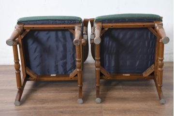 中古　三越家具(現カントリーハウス)　Brugge(ブルージュ)　ラタン(籐)　クラシカルな佇まいが魅力のアームチェア2脚セット(ダイニングチェア、ラウンジチェア、椅子、イス、バラ売り可能)(定価2脚で約22万円)(R-083723)