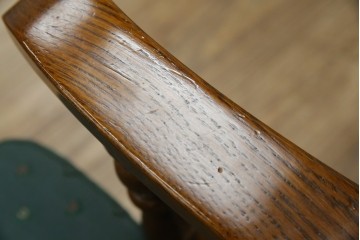 中古　三越家具(現カントリーハウス)　Brugge(ブルージュ)　ラタン(籐)　クラシカルな佇まいが魅力のアームチェア2脚　セット定価約22万円相当　(R-083723)