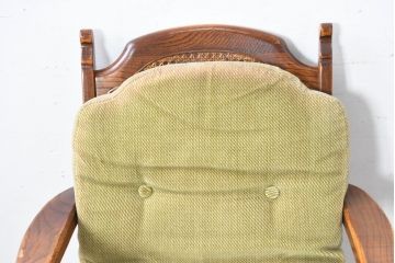 中古　三越家具(現カントリーハウス)　Brugge(ブルージュ)　ラタン(籐)　クラシカルな佇まいが魅力のアームチェア(ダイニングチェア、ラウンジチェア、椅子、イス)(定価約12万円)(R-083724)