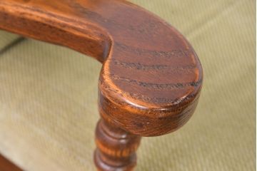 中古　三越家具(現カントリーハウス)　Brugge(ブルージュ)　ラタン(籐)　クラシカルな佇まいが魅力のアームチェア(ダイニングチェア、ラウンジチェア、椅子、イス)(定価約12万円)(R-083724)