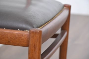 中古　モリシゲ(MORISHIGE/森繁)　ミッドセンチュリーデザイン　本革　モダンな空間づくりにおすすめの高級ダイニングチェア(椅子、イス、アームチェア)(R-083725)
