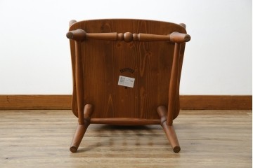 中古　未使用品　希少な試作品　飛騨産業　キツツキマーク　フロンティアシリーズ(FRONTIER)　重厚な佇まいが魅力のダイニングチェア　(R-083727)