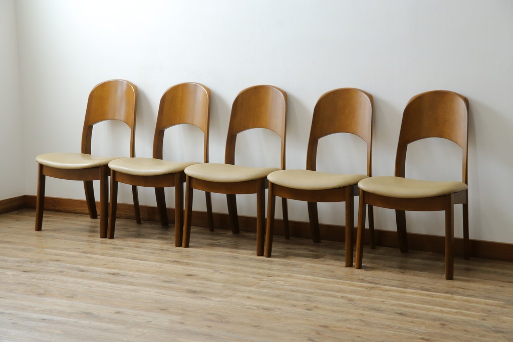 中古　シラカワ(shirakawa)　楢(ナラ)材　温かみを感じるデザインが魅力のダイニングチェア5脚セット　(R-083728)