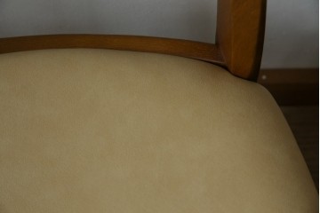 中古　シラカワ(shirakawa)　楢(ナラ)材　温かみを感じるデザインが魅力のダイニングチェア5脚セット　(R-083728)