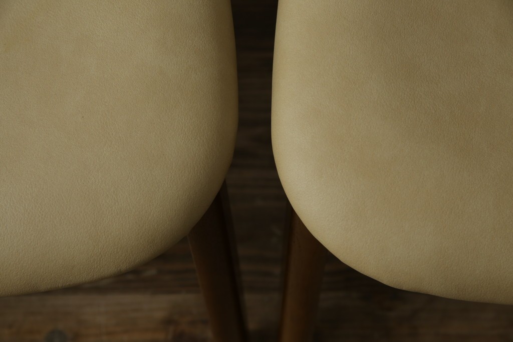 中古　シラカワ(shirakawa)　楢(ナラ)材　温かみを感じるデザインが魅力のダイニングチェア5脚セット　(R-083728)