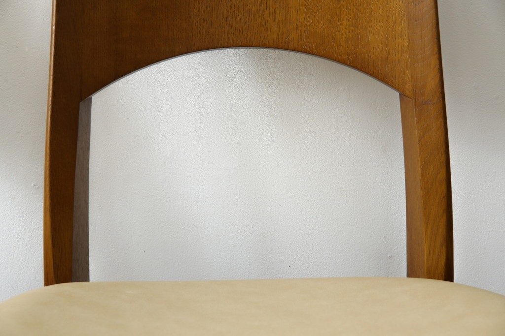 中古　シラカワ(shirakawa)　楢(ナラ)材　温かみを感じるデザインが魅力のダイニングチェア5脚セット　(R-083728)