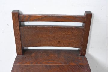 中古　美品　国産職人手作り　総栗材　漆塗り　無垢材の重厚感と木組みが際立つ一人掛けチェア(椅子、イス)(R-083729)