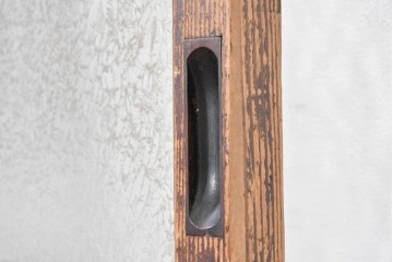 ヴィンテージ建具　昭和中期　上部のアーチがアクセント　作りの良いガラス戸1枚　(R-083731)