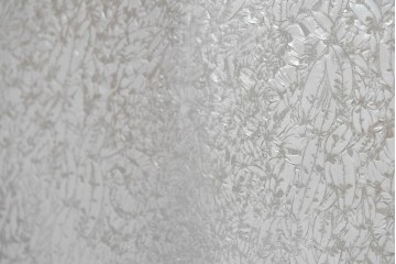 ヴィンテージ建具　昭和中期　上部のアーチがアクセント　作りの良いガラス戸1枚　(R-083731)