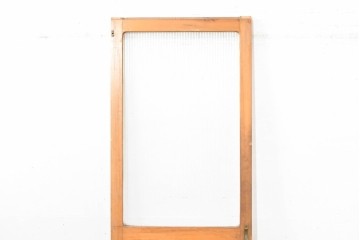 《ペイント仕上げ限定》　ヴィンテージ建具　昭和中期　木枠の風合いが味わい深いモールガラス入り引き戸1枚　(R-083733)