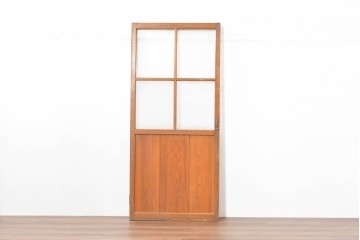 ヴィンテージ建具　昭和中期　素朴な佇まいが魅力の型板ガラス入り扉1枚　(R-083734)