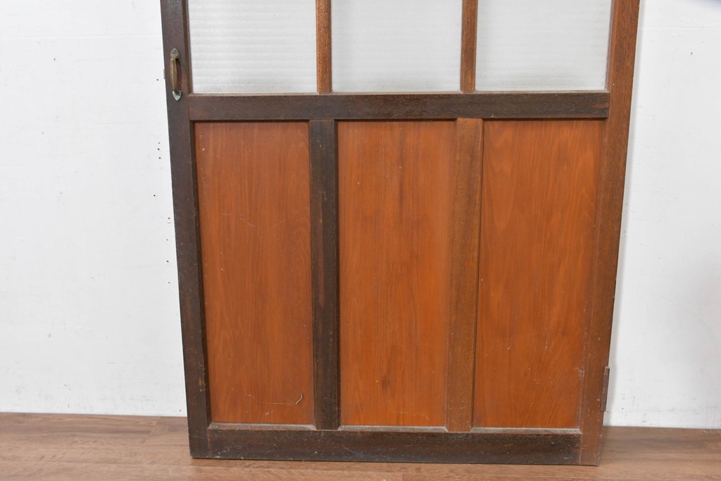 ヴィンテージ建具　昭和中期　デザインガラス入りのレトロなガラス扉1枚　(R-083735)