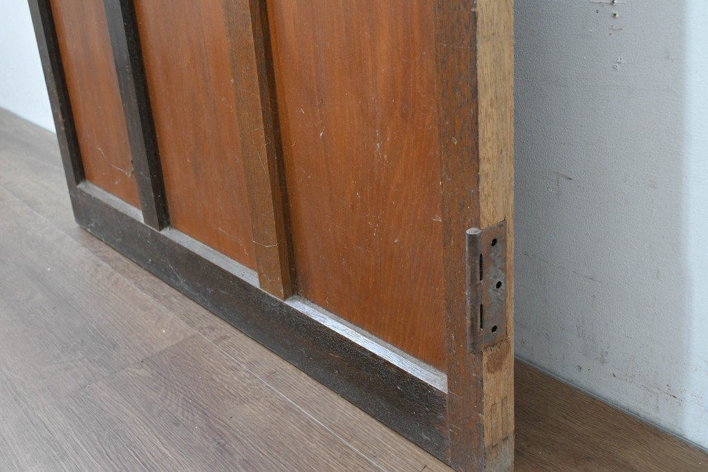 ヴィンテージ建具　昭和中期　デザインガラス入りのレトロなガラス扉1枚　(R-083735)