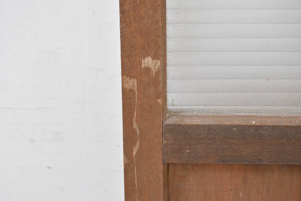 ヴィンテージ建具　昭和中期　デザインガラス入りのレトロなガラス扉1枚　(R-083735)