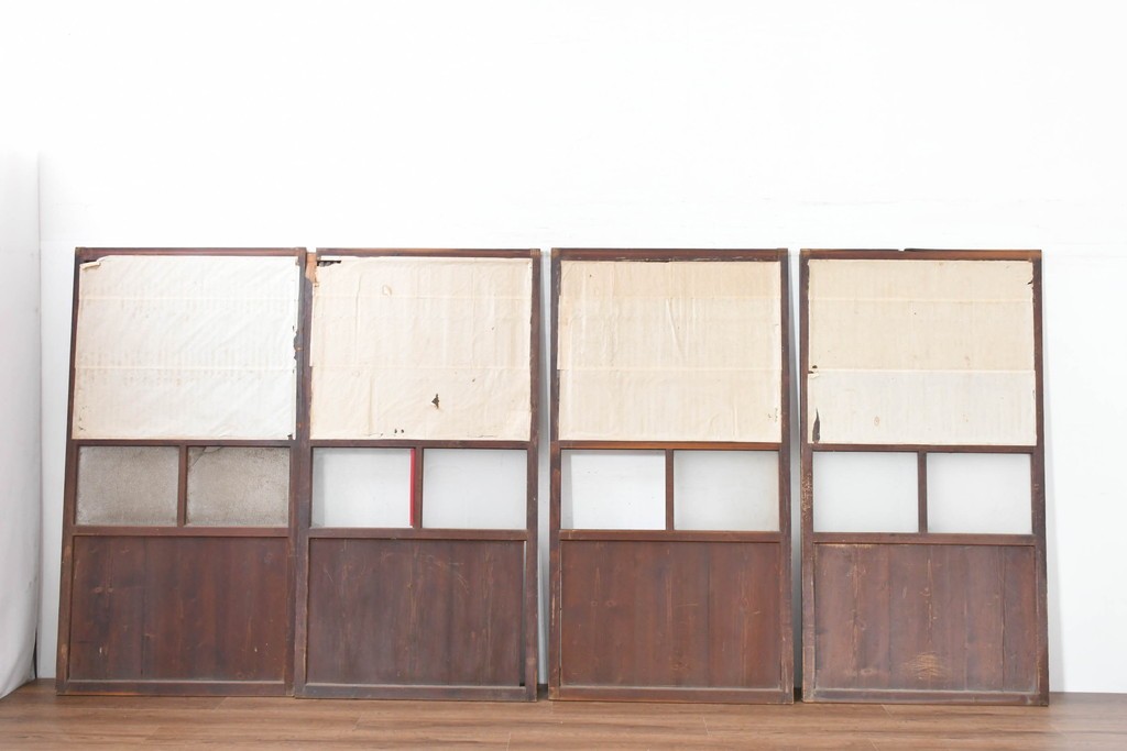 アンティーク建具　明治大正期　古い木味のガラス入り格子戸4枚セット　(R-083737)