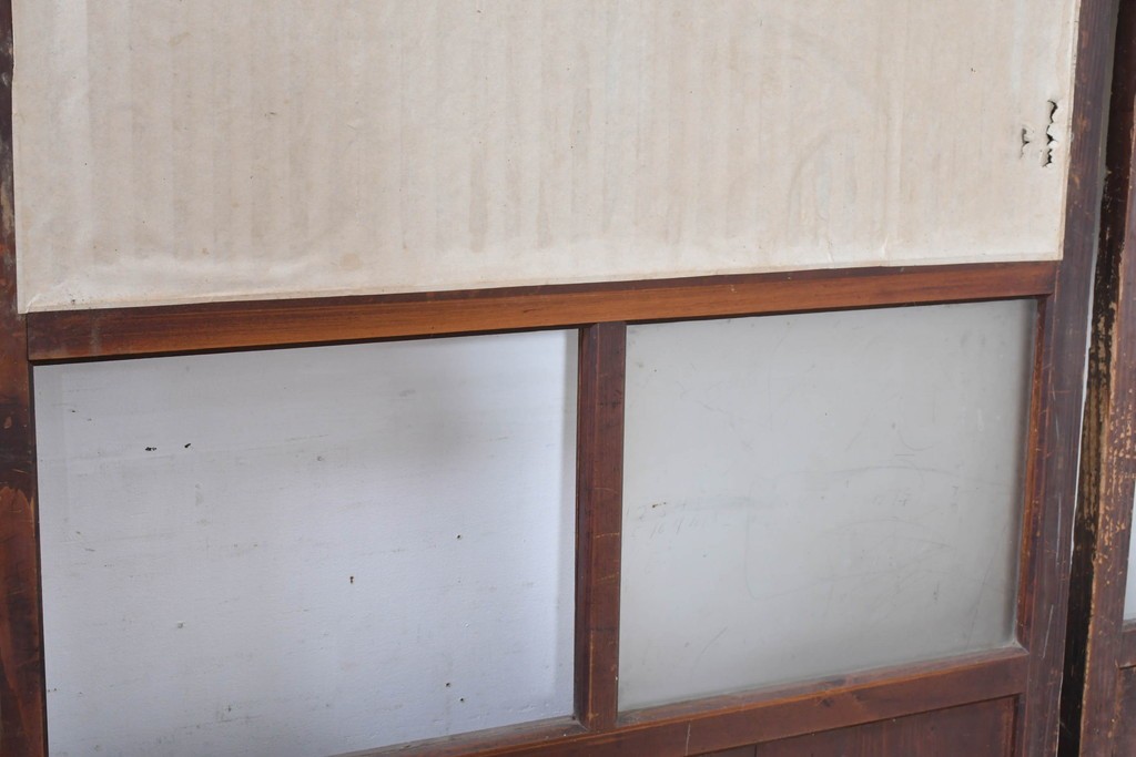 アンティーク建具　明治大正期　古い木味のガラス入り格子戸4枚セット　(R-083737)