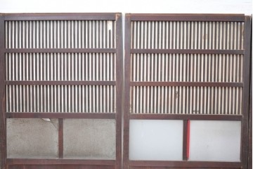 アンティーク建具　明治大正期　古い木味のガラス入り格子戸4枚セット　(R-083737)