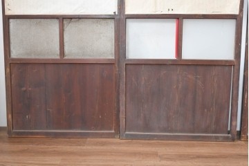 アンティーク建具　明治大正期　古い木味のガラス入り格子戸4枚セット　(R-083737)