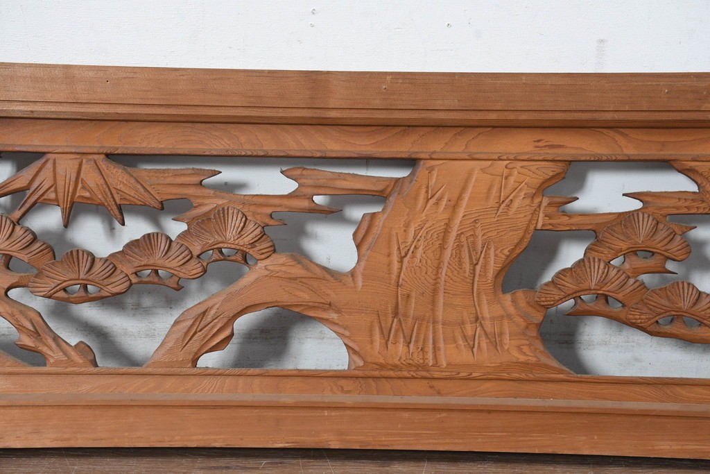 和製ヴィンテージ　昭和中期　松竹梅の縁起物の両面彫刻を施した欄間2枚セット　(R-083739)