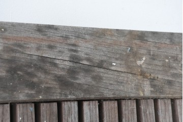 アンティーク建具　明治大正期　総欅(ケヤキ)材　古い木味の風合いが魅力の格子蔵戸1枚　(R-083741)