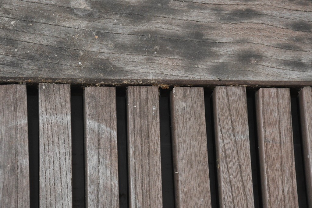 アンティーク建具　明治大正期　総欅(ケヤキ)材　古い木味の風合いが魅力の格子蔵戸1枚　(R-083741)