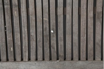 アンティーク建具　明治大正期　総欅(ケヤキ)材　古い木味の風合いが魅力の格子蔵戸1枚　(R-083741)