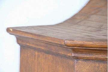 ビンテージ　特大!!　高級品!!　アンティーク調　風格ある佇まいが魅力の食器棚(カップボード、キャビネット、収納棚、戸棚、飾り棚、ヴィンテージ)(定価約150万円)(R-083745)