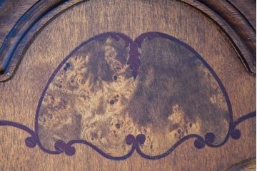 中古　イタリア　繊細な象嵌装飾が魅力の縦型ガラスキャビネット(ガラスケース、ショーケース、ディスプレイケース、キュリオケース、飾り棚、陳列棚、収納棚、店舗什器)(R-083746)
