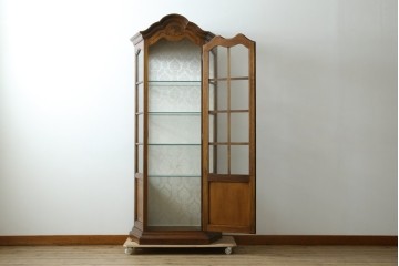 中古　イタリア　繊細な象嵌装飾が魅力の縦型ガラスキャビネット　(R-083746)
