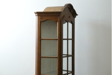 中古　イタリア　繊細な象嵌装飾が魅力の縦型ガラスキャビネット　(R-083746)