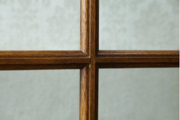 中古　イタリア　繊細な象嵌装飾が魅力の縦型ガラスキャビネット　(R-083746)