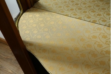 中古　美品　イタリア　マリネール風　真鍮(ブラス)飾り付き　マホガニー材　象嵌入り　細部まで施された豪華な装飾とエレガントな佇まいが美しい縦型キャビネット　定価約60万円　(R-083747)