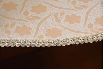 中古　美品　イタリア　マリネール風　真鍮(ブラス)飾り付き　マホガニー材　象嵌入り　細部まで施された豪華な装飾とエレガントな佇まいが美しい縦型キャビネット(ガラスケース、ショーケース、ディスプレイケース、キュリオケース、飾り棚、陳列棚、収納棚、店舗什器)(定価約60万円)(R-083747)
