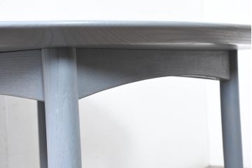 中古　美品　展示品　希少品　デンマーク　高級家具ブランド　クルーガーブラザーズ(Brdr. Kruger)　ブローデル・クルーガー　オーク材　JARI(ジャリ、ヤリ)　北欧スタイルの空間づくりにおすすめなダイニングテーブル(2人掛け、4人掛け)(定価約70万円)(R-083749)