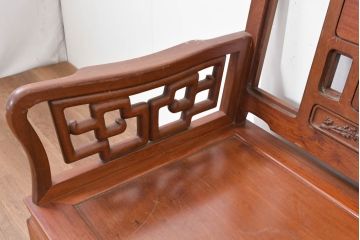 中国ビンテージ　花梨(カリン)材　細部までこだわりを感じる重厚な佇まいの長椅子(木製ベンチ、アームベンチ、板座チェア、長イス、3P、3人掛け、三人掛けソファ、ヴィンテージ)(R-083754)
