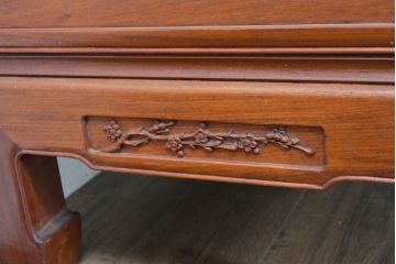 中国ビンテージ　花梨(カリン)材　細部までこだわりを感じる重厚な佇まいの長椅子(木製ベンチ、アームベンチ、板座チェア、長イス、3P、3人掛け、三人掛けソファ、ヴィンテージ)(R-083754)