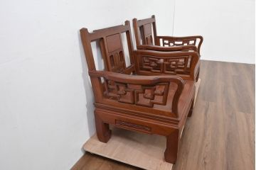 中国ビンテージ　花梨(カリン)材　重厚な佇まいが存在感を放つチェア2脚セット(アームチェア、ダイニングチェア、板座チェア、椅子、イス、1P、1人掛け、一人掛けソファ、ヴィンテージ、バラ売り可能)(R-083755)